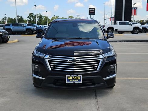 Used 2023 Chevrolet Traverse Premier w/ LPO, Floor Liner Package FWD image 2