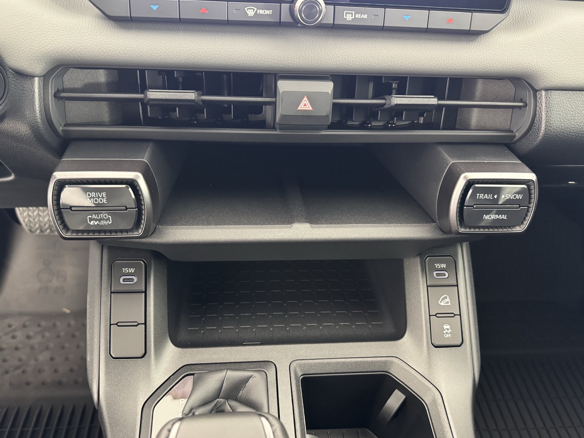 New 2026 Toyota RAV4 SE AWD/4WD image 3