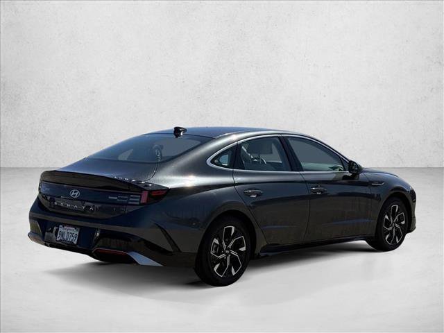 Used 2024 Hyundai Sonata SEL FWD image 8