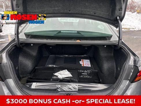 New 2025 Nissan Altima 2.5 SR w/ SR Premium Package image 34