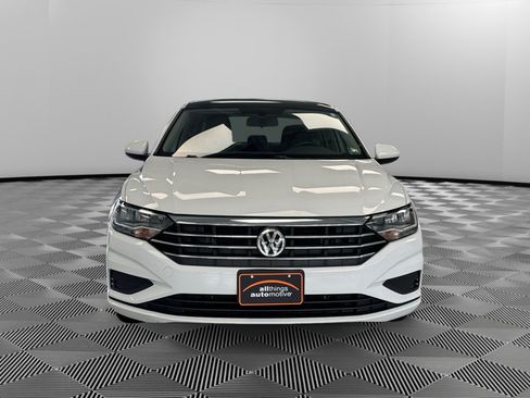 Used 2019 Volkswagen Jetta SE FWD image 3