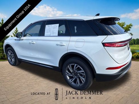 Used 2023 Lincoln Corsair AWD w/ Equipment Group 101A image 4