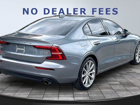 Used 2020 Volvo S60 T5 Momentum w/ Protection Package image 6