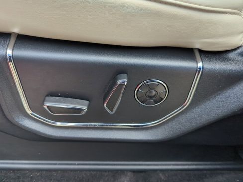 Used 2019 Ford Expedition Max Platinum image 15