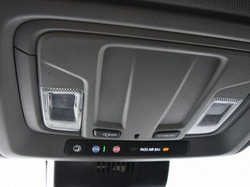 Used 2024 Chevrolet Silverado 2500 LT AWD/4WD image 30