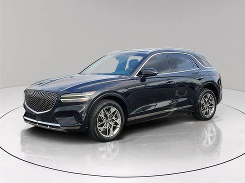 Used 2022 Genesis GV70 2.5T w/ Advanced Package AWD/4WD image 3