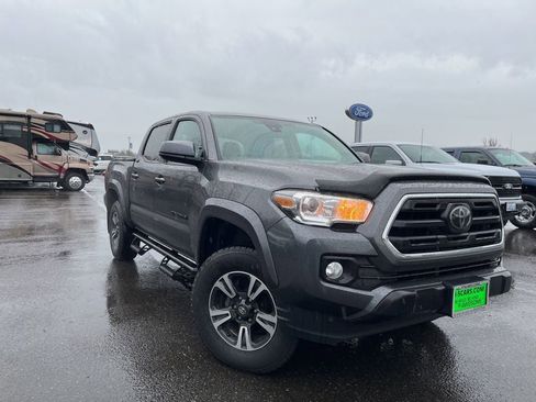 Used 2019 Toyota Tacoma SR5 image 34