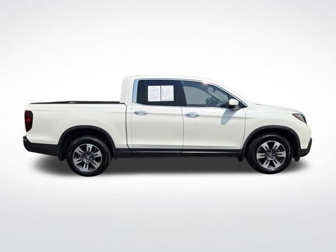 Used 2017 Honda Ridgeline RTL-E image 2