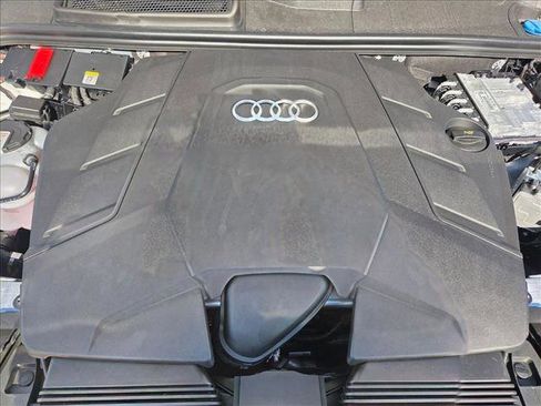 New 2026 Audi Q7 3.0T Premium Plus AWD/4WD image 16