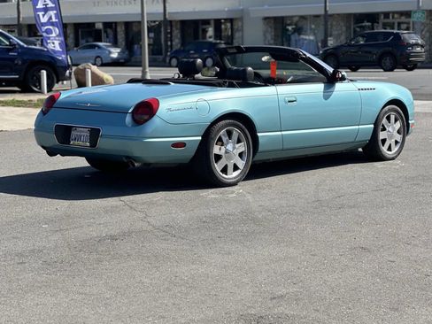 Used 2002 Ford Thunderbird Deluxe image 7