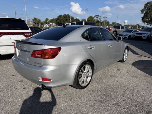 Used 2007 Lexus IS 250 w/ Preferred Accessory Pkg RWD image 4