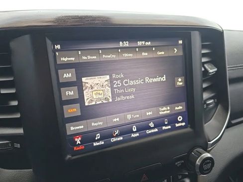 Used 2019 RAM 1500 Laramie AWD/4WD image 25