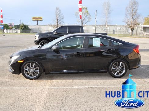 Used 2019 Honda Civic EX image 2