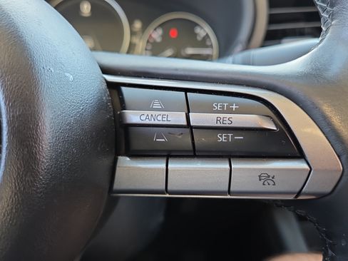 Used 2021 MAZDA MAZDA3 s FWD image 26