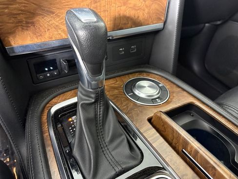 Used 2023 Nissan Armada SL w/ Captain's Chairs Package RWD image 35