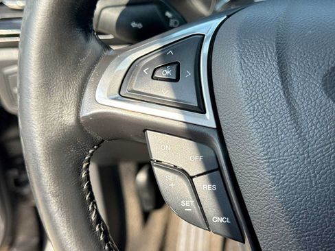 Used 2013 Ford Fusion SE FWD image 20