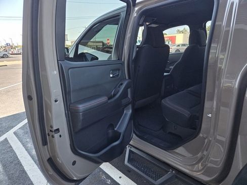 Used 2024 Nissan Frontier PRO-4X w/ Off-Road Protection Package image 21