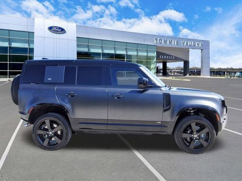 Used 2023 Land Rover Defender 110 Carpathian Edition image 5