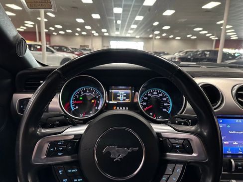 Used 2020 Ford Mustang Premium image 17