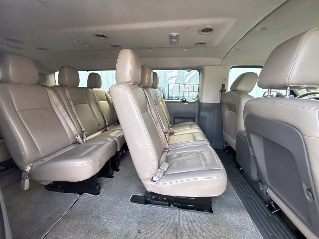 Used 2021 Nissan NV 3500 SL RWD image 18