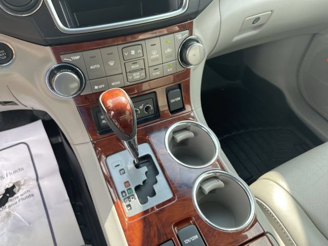 Used 2013 Toyota Highlander Limited FWD image 20