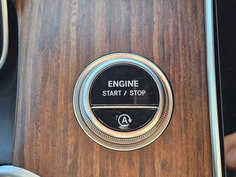 Used 2025 Mercedes-Benz GLC 300 GLC 300 image 29