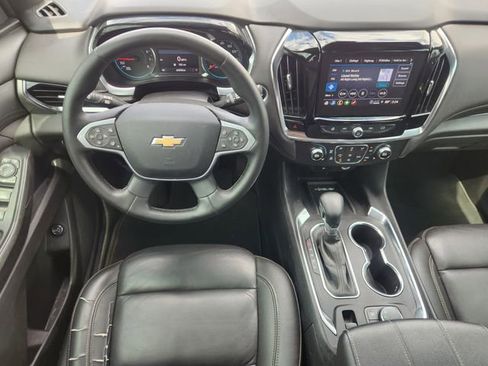 Used 2023 Chevrolet Traverse LT FWD image 26