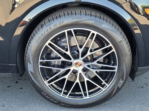 New 2026 Porsche Cayenne AWD/4WD image 11