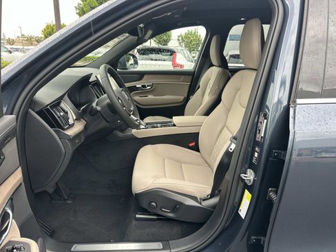 New 2026 Volvo XC90 B6 Plus w/ Protection Package Premier image 13