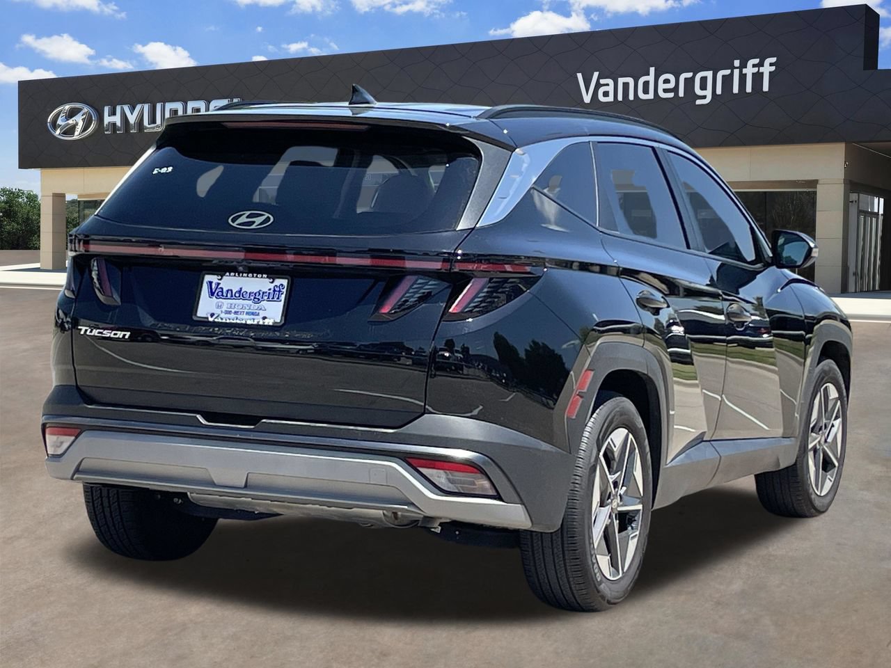 Used 2025 Hyundai Tucson SEL FWD image 3