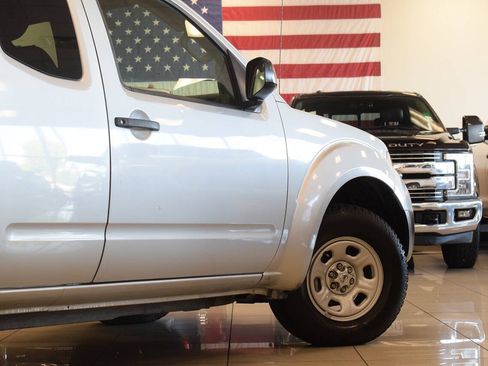 Used 2013 Nissan Frontier S w/ S Preferred Pkg RWD image 15