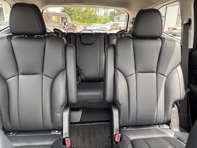 Used 2025 Subaru Ascent Bronze Edition AWD/4WD image 22