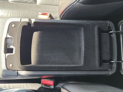 Used 2018 Jeep Grand Cherokee Limited image 27