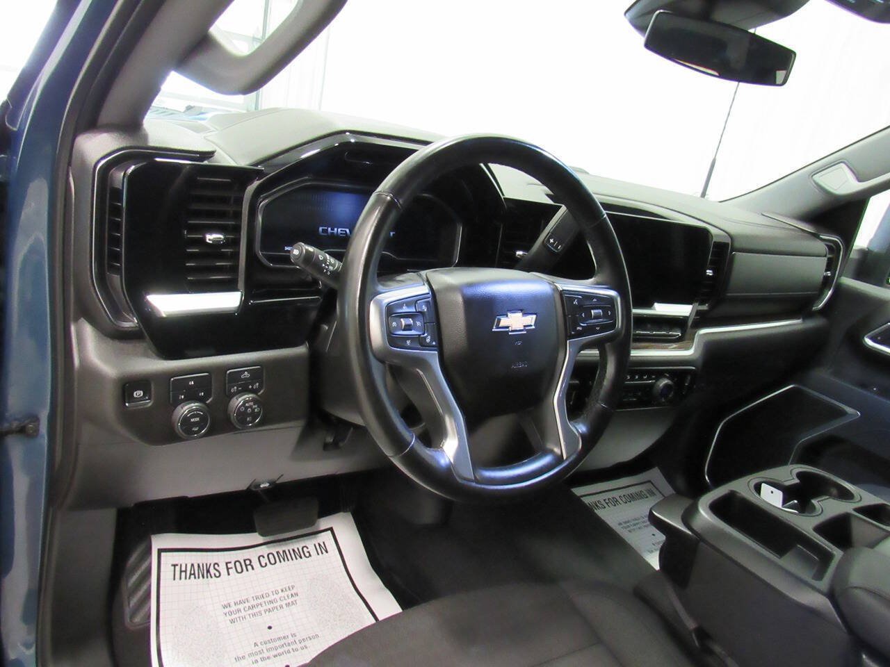 Used 2025 Chevrolet Silverado 2500 LT w/ Convenience Package AWD/4WD image 31