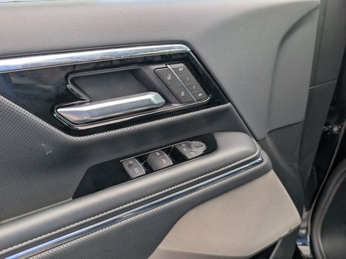 Certified 2025 GMC Sierra EV Denali AWD/4WD image 19