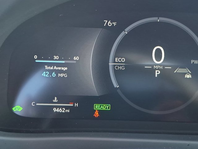 Used 2025 Lexus UX 300h FWD w/ Accessory Package (Z2) image 21