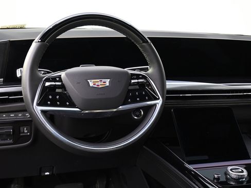 Used 2025 Cadillac Escalade Sport w/ Touring Package image 12