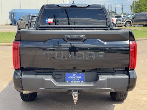 Used 2022 Toyota Tundra SR5 w/ SR5 Premium Package RWD image 8