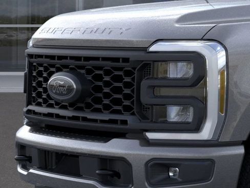 New 2025 Ford F350 Lariat w/ Lariat Ultimate Package image 17