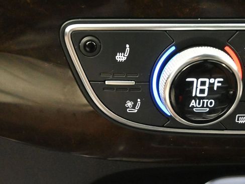 Used 2019 Audi Q7 3.0T Premium Plus w/ Premium Plus Package image 13