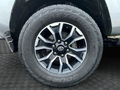 Used 2021 Toyota Tacoma SR image 16