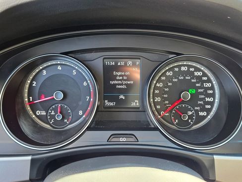 Used 2021 Volkswagen Atlas SE image 33