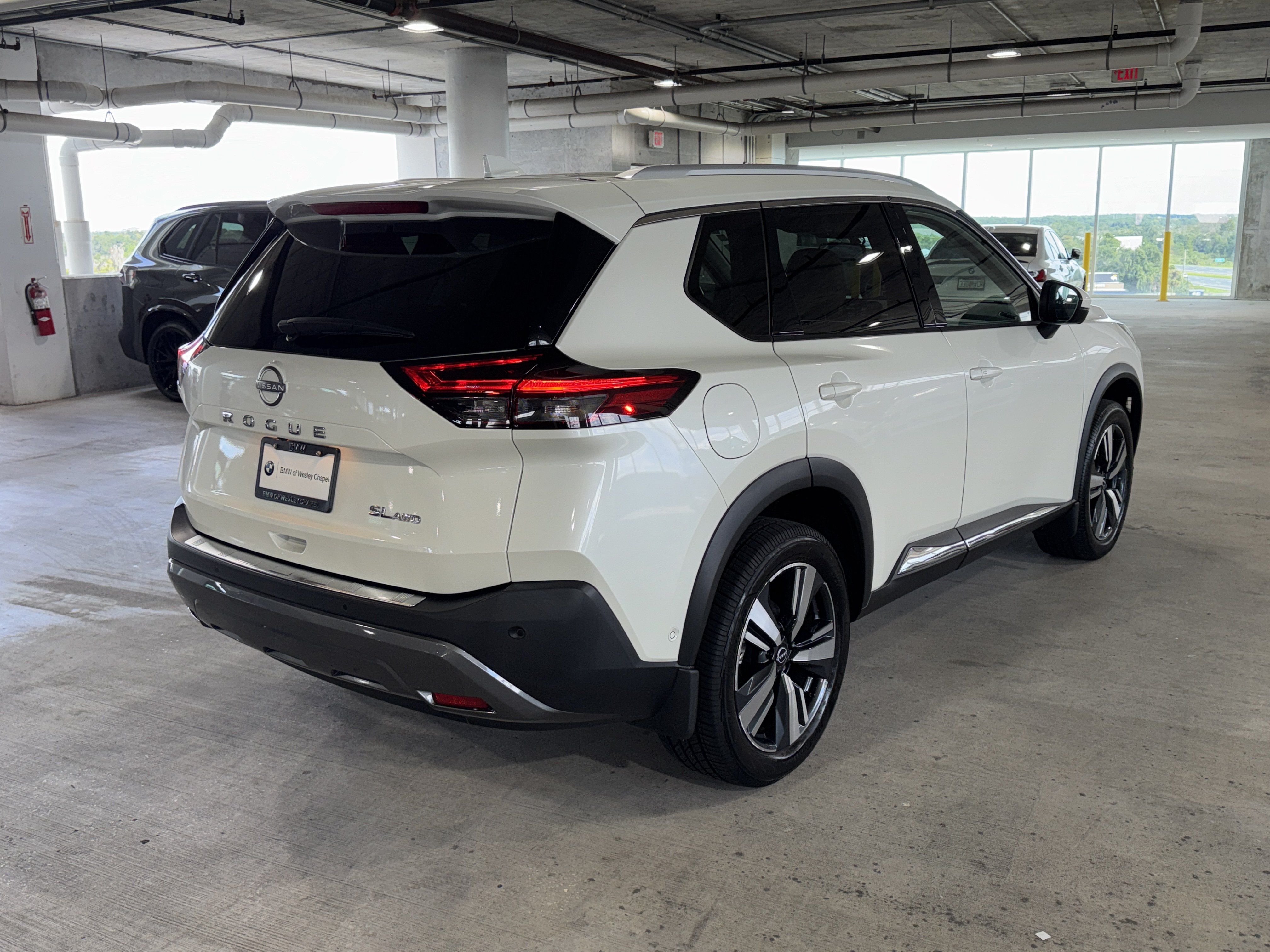 Used 2023 Nissan Rogue SL w/ SL Premium Package AWD/4WD image 8