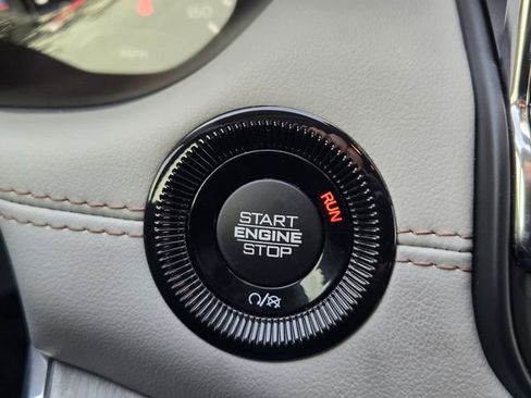 Used 2022 Jeep Compass Limited w/ Sun and Sound Group image 23