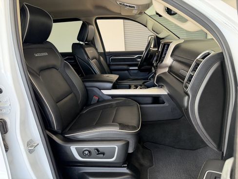 Used 2020 RAM 1500 Laramie image 46