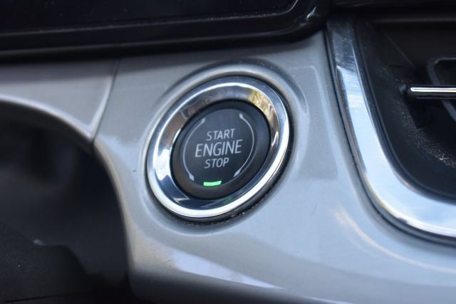 Used 2025 Chevrolet Trax LT w/ LT Convenience Package FWD image 23