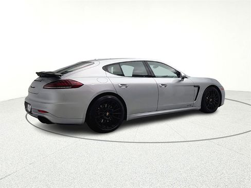 Used 2015 Porsche Panamera GTS image 8