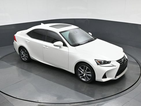 Used 2020 Lexus IS 300 image 54