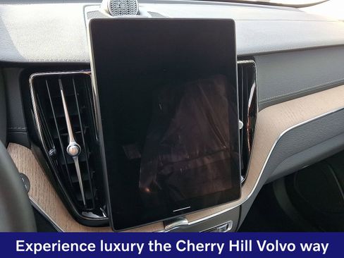 New 2026 Volvo XC60 B5 Ultra w/ Protection Package Premier AWD/4WD image 13