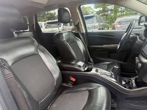 Used 2016 Dodge Journey Crossroad w/ Popular Equipment Group AWD/4WD image 10
